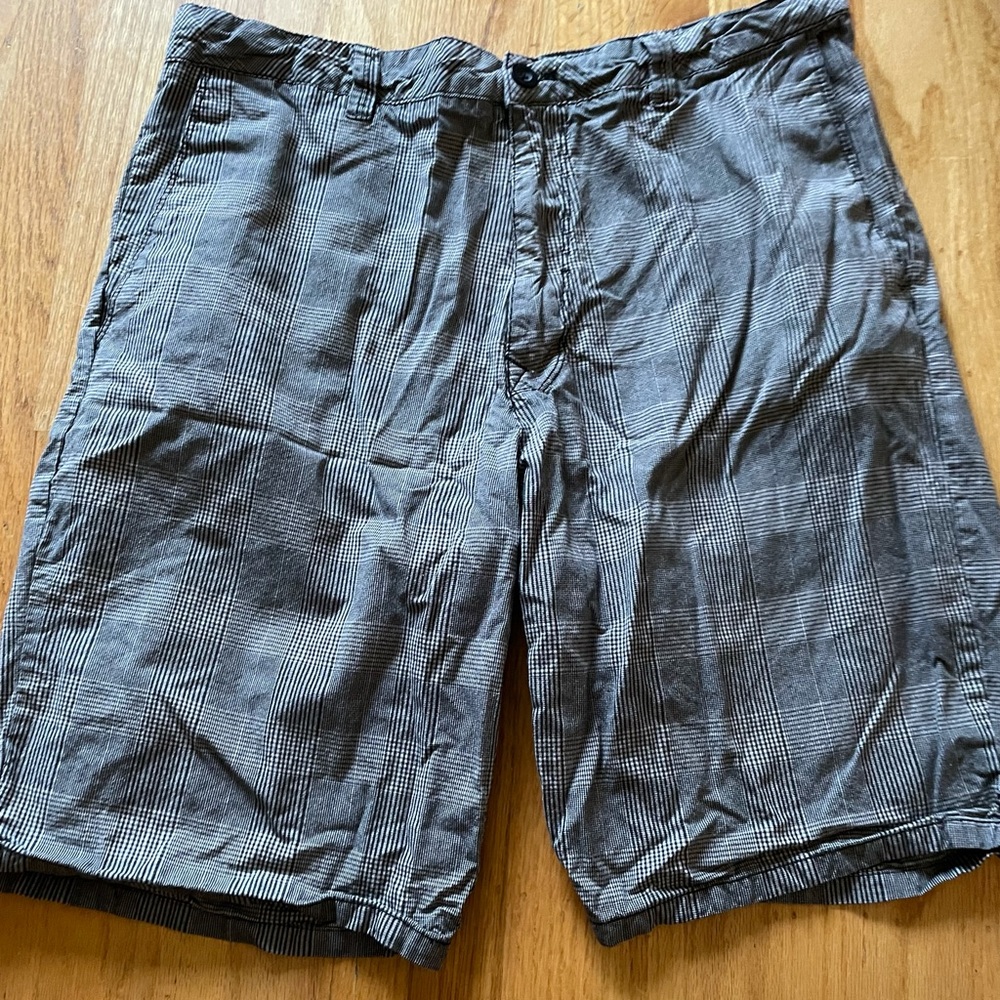 GUC Zoo York Plaid Chino Shorts sz 36